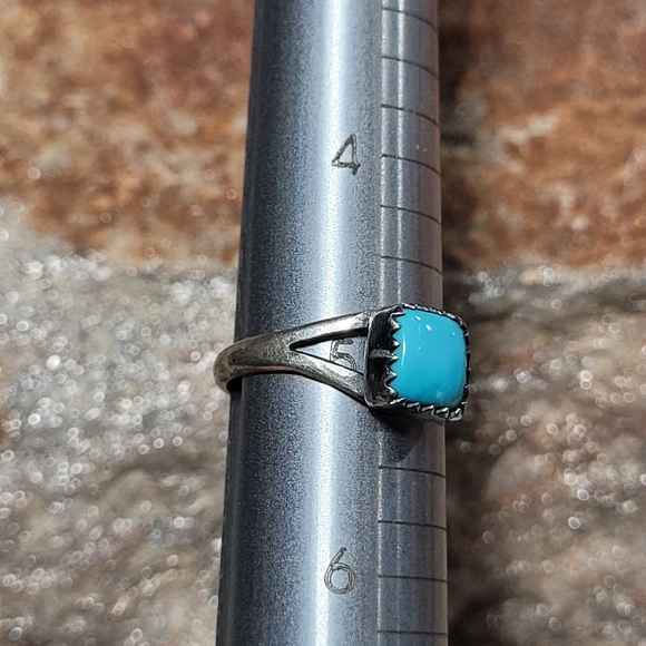 Sterling Silver Turquoise Ring. #2 - Picture 5 of 8